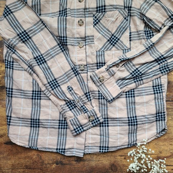Divided H&M Women's Plaid Button-Up Shirt - Picture 9 of 10